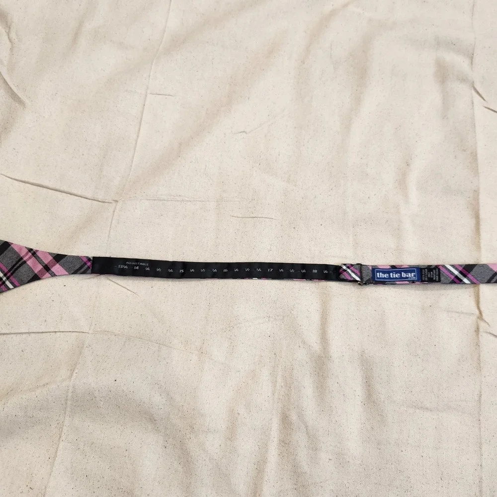 The Tie Bar Mens Silk Self-Tie Bow Tie Gray Pink Plaid Adjustable Tartan